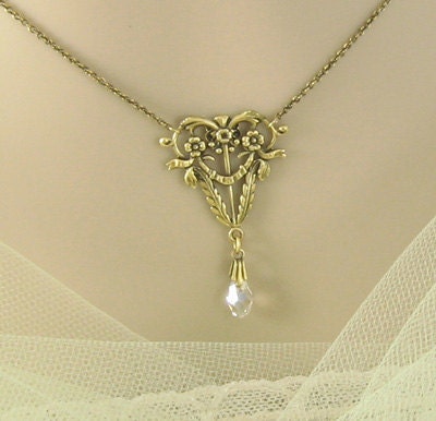 Victorian Style Aphrodite Lavalier Crystal Necklace