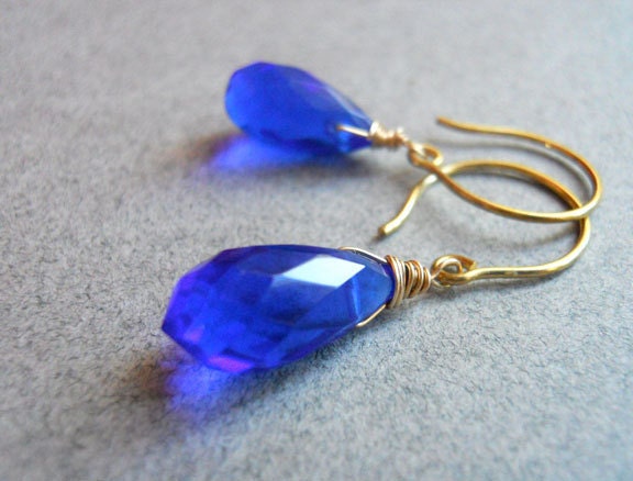 You make me feel like LA la LA la LA earrings