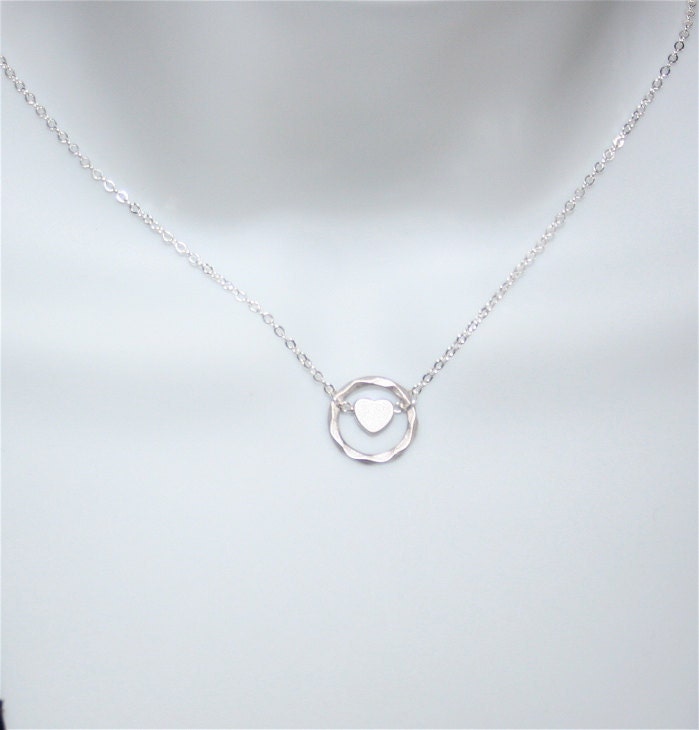 Heart Necklace with Hammered Circle in silver by smilesophie