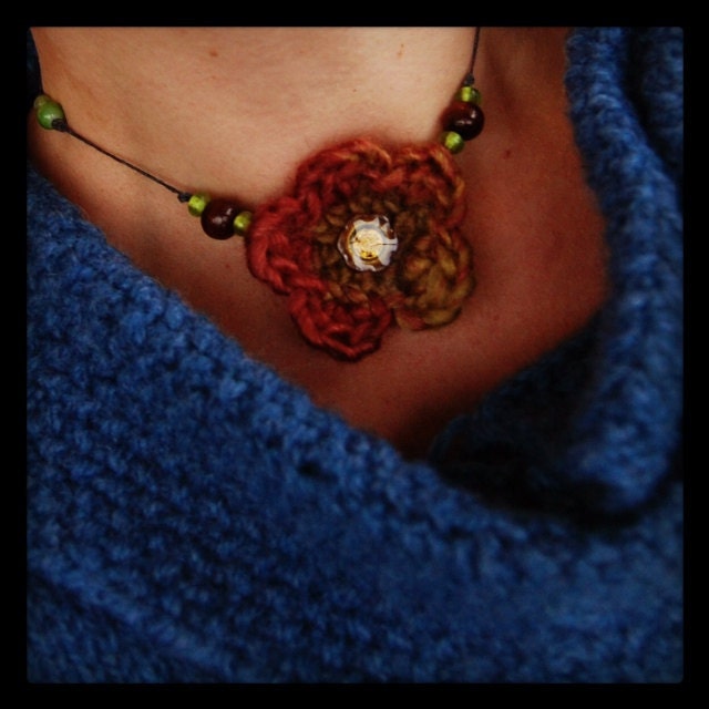 Soft purple crochet flower beaded choker