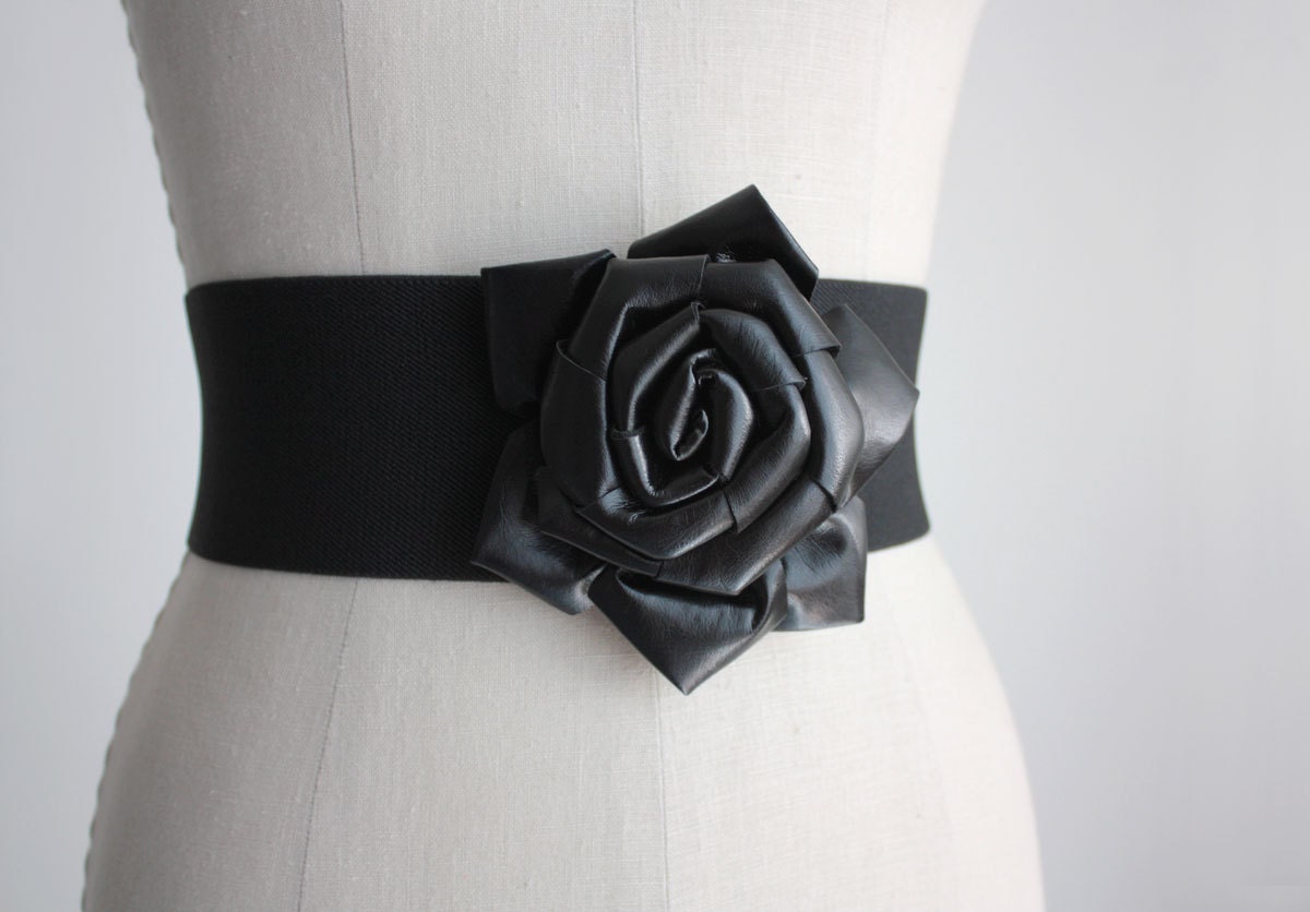 CINCH BELT 1980s Vintage Black Rose Stretch Elastic Belt