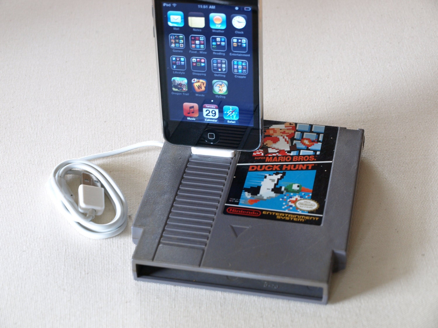 Mario Brothers / Duck Hunt - iPod/iPhone Dock - Nintendo