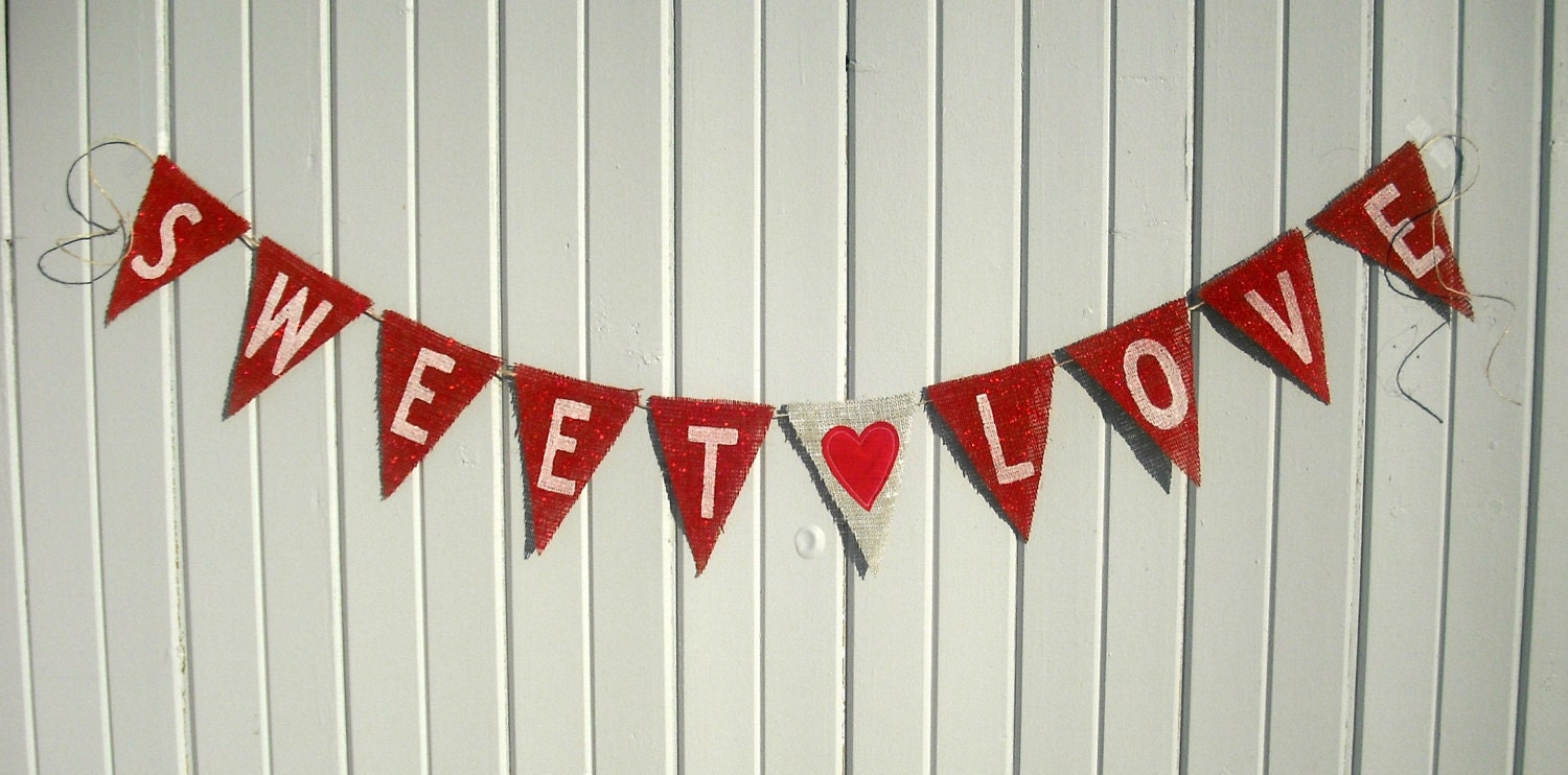 Burlap Banner "Sweet Love" / Photography Prop