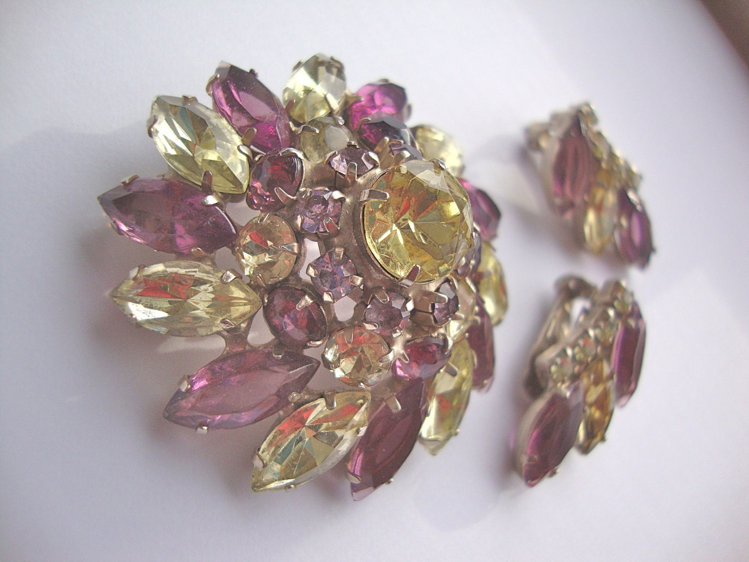 Rhinestone Demi Parure High Domed Open Back Setting in Purple and Yellow