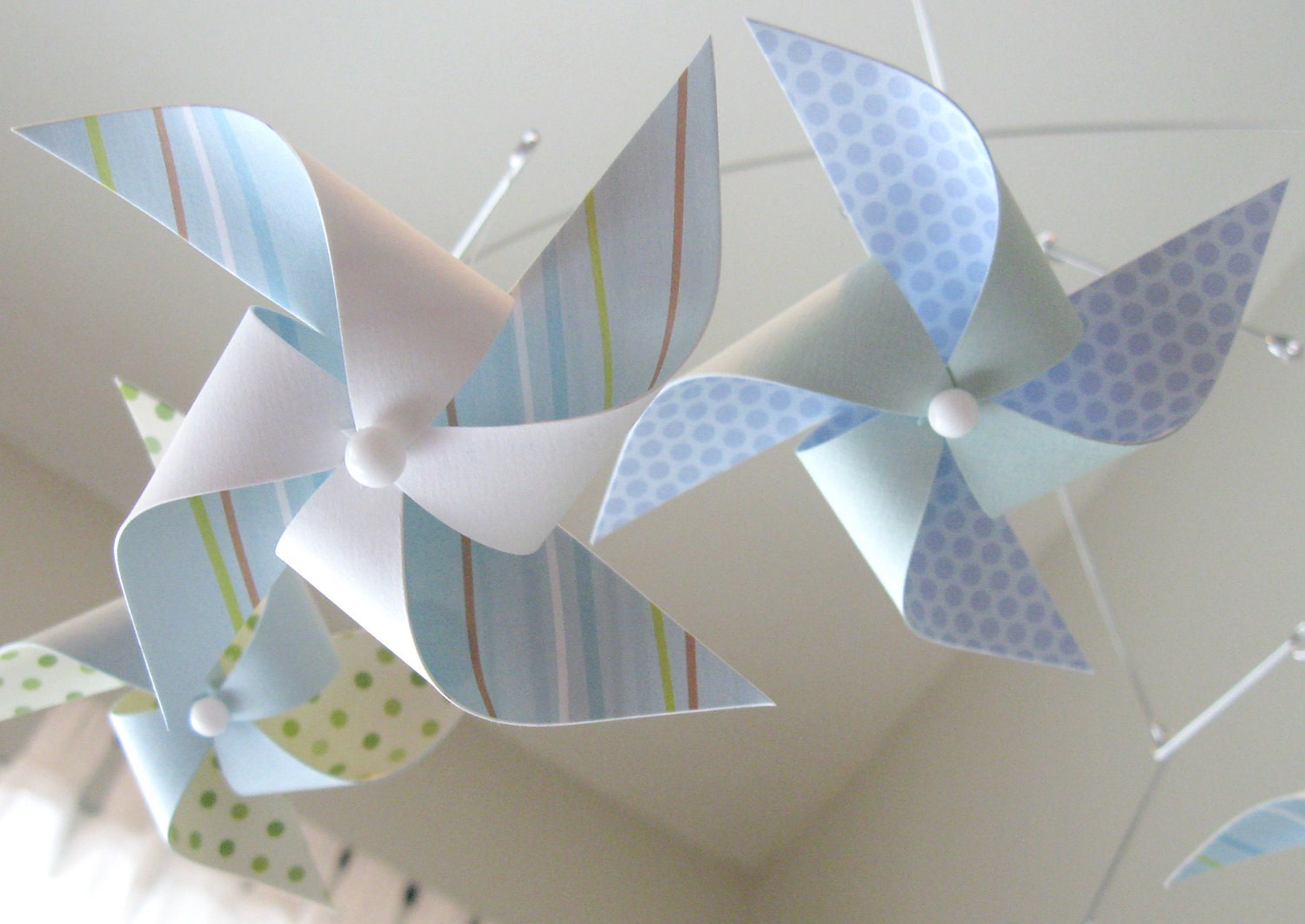 Pinwheel Baby Crib Mobile : Calm Cool and Collected