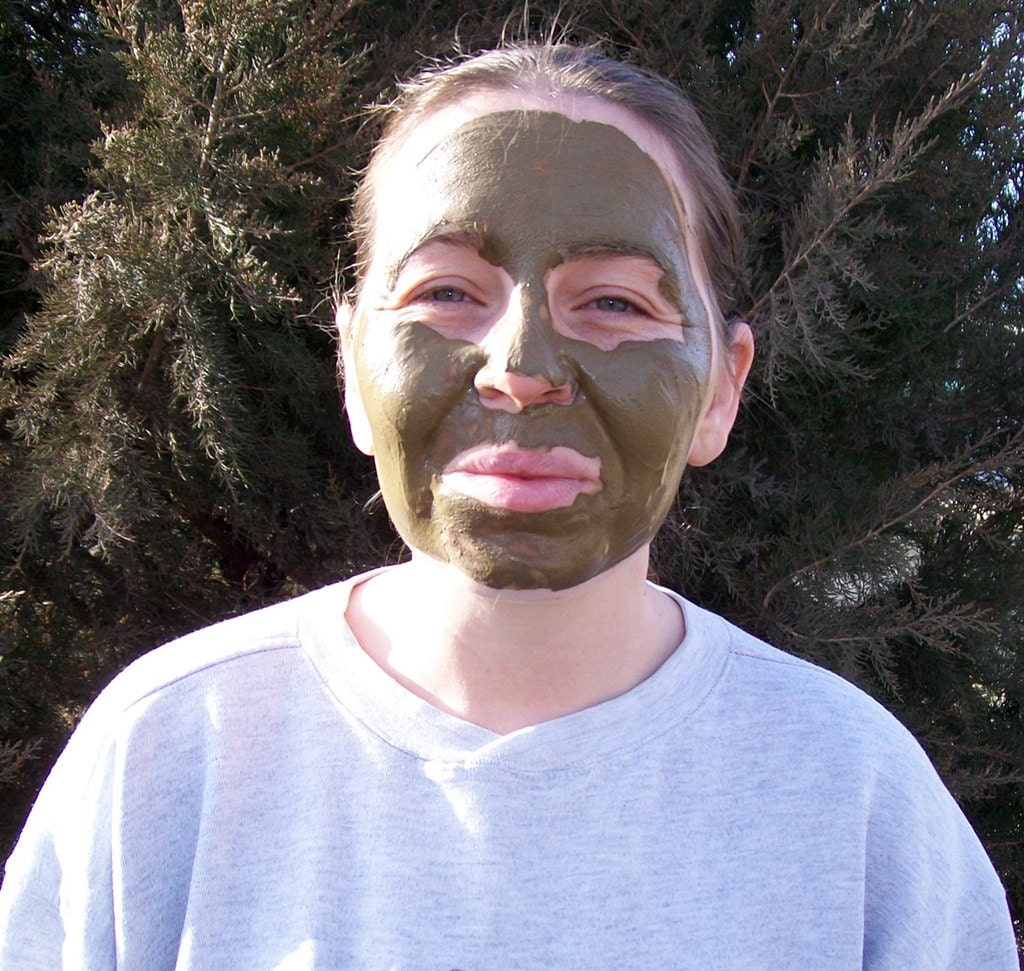 Geranium Austrailian Green Clay, Honey & Green Tea Facial, and Body Wrap