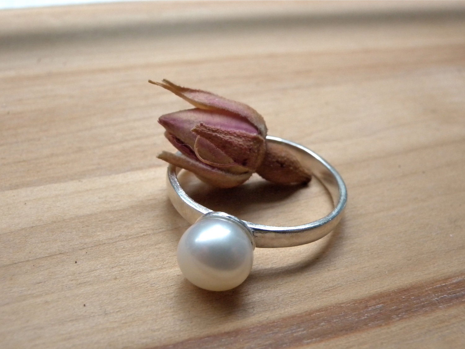Pearl Ring Simple Pearl Silver Band Elegant by ChristianJessie