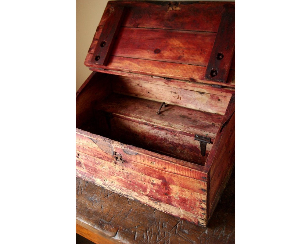 Primitive Red Stained Painted Document Box Storage Trunk Bench