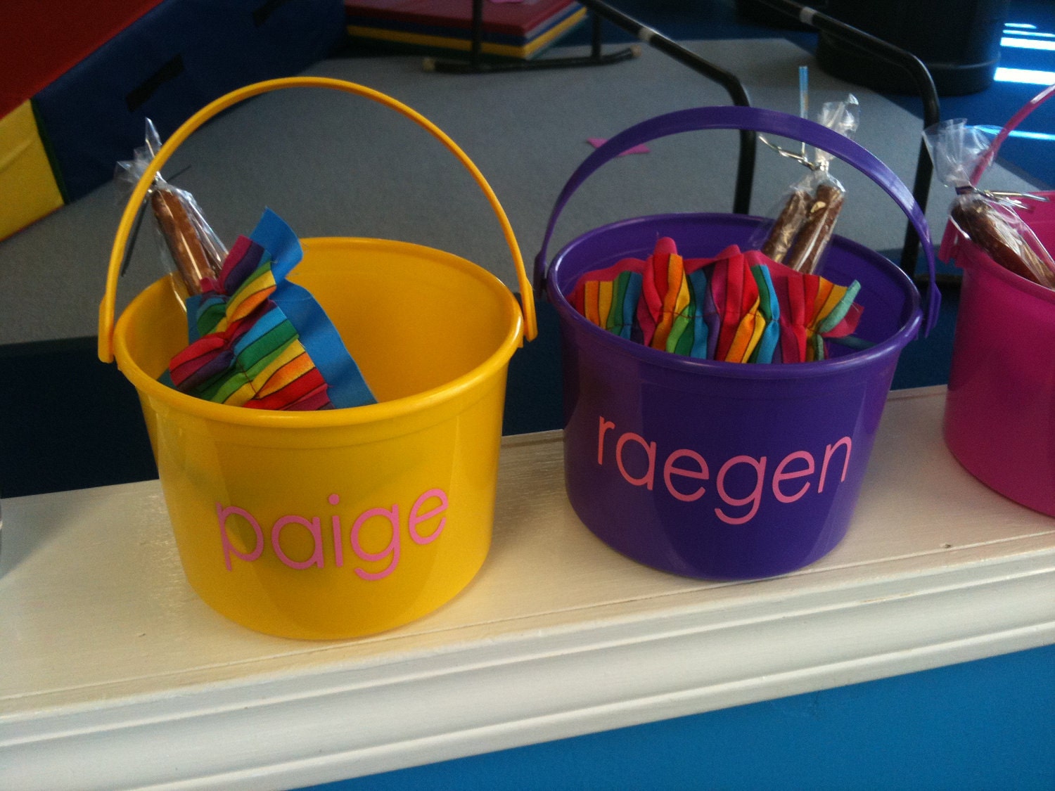 Easter Personalized Children's Buckets/Party Favor/Treat Bag with Your Choice of Name, Style 3