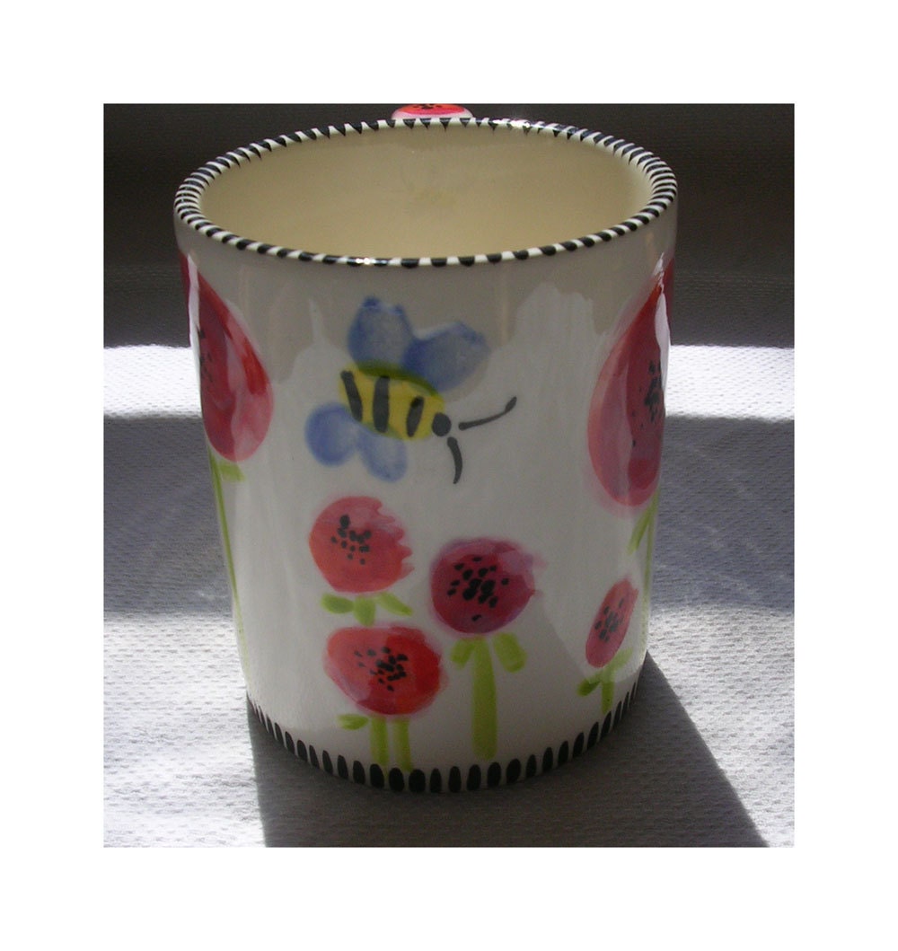 Bee Line Poppy Mug
