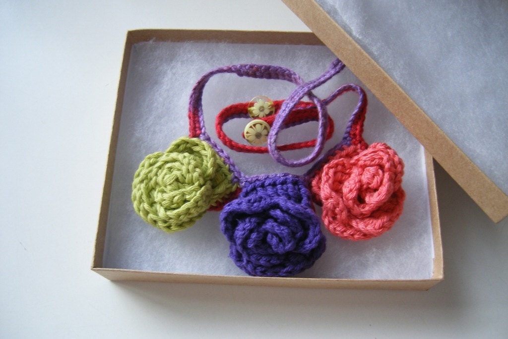 Petal Pendant - Fibre Neckwear