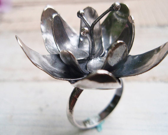 flower ring: night blossom