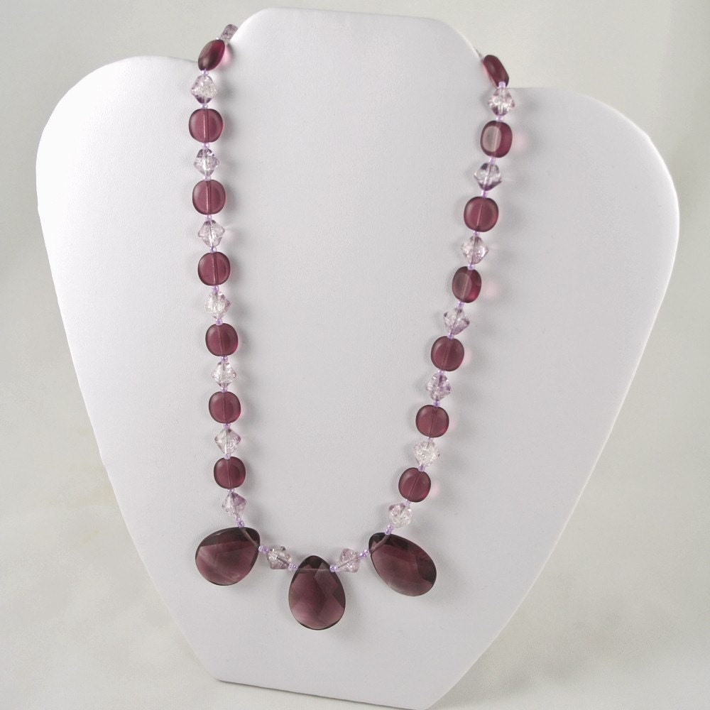 Handmade Purple and Lilac Glass Beaded Necklace - Lila