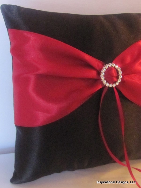 Circle of Love Wedding Ring Bearer Pillow Black and Apple Red Show Other 