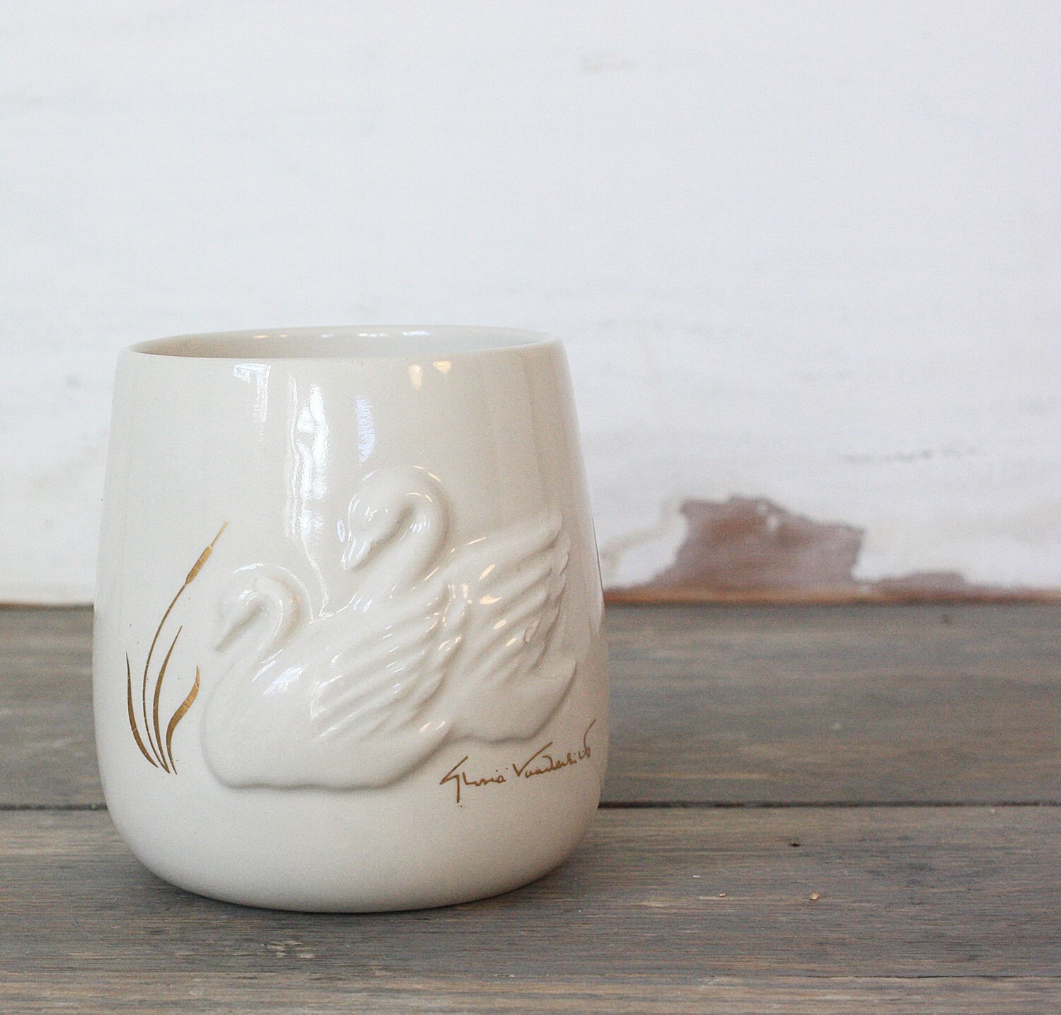 Vintage Gloria Vanderbilt Swan Planter Bowl From ClothandPatina