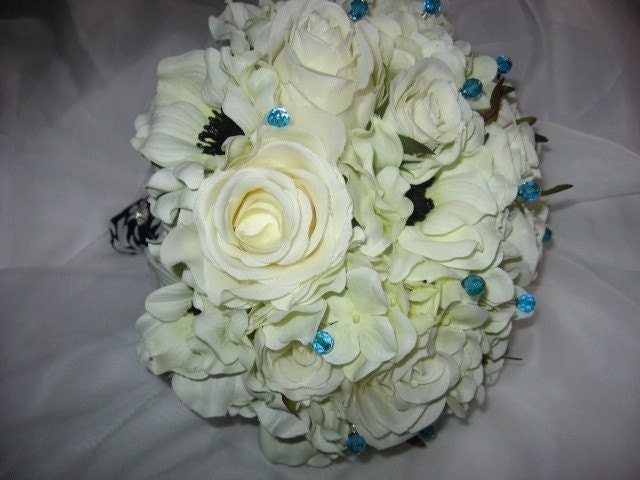 turquoise and silver wedding flowers