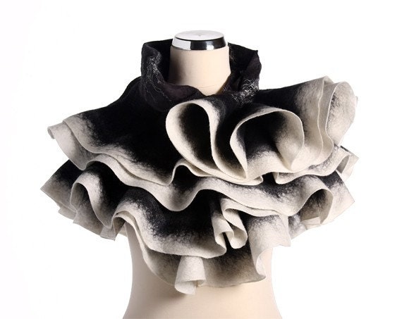 Wavy shawl Felt ruffled scarf