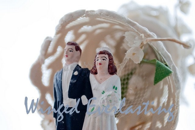 digital image Vintage Wedding cake topper couple