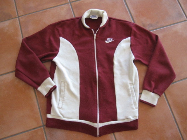 nike maroon pants
