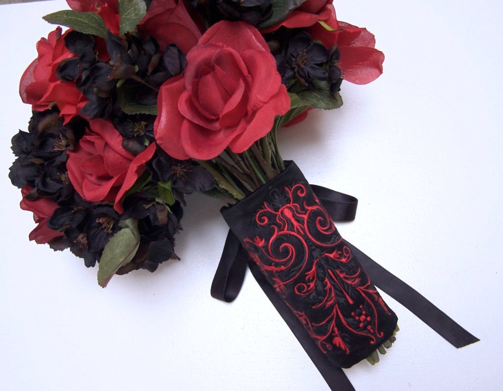 black and red wedding centerpieces