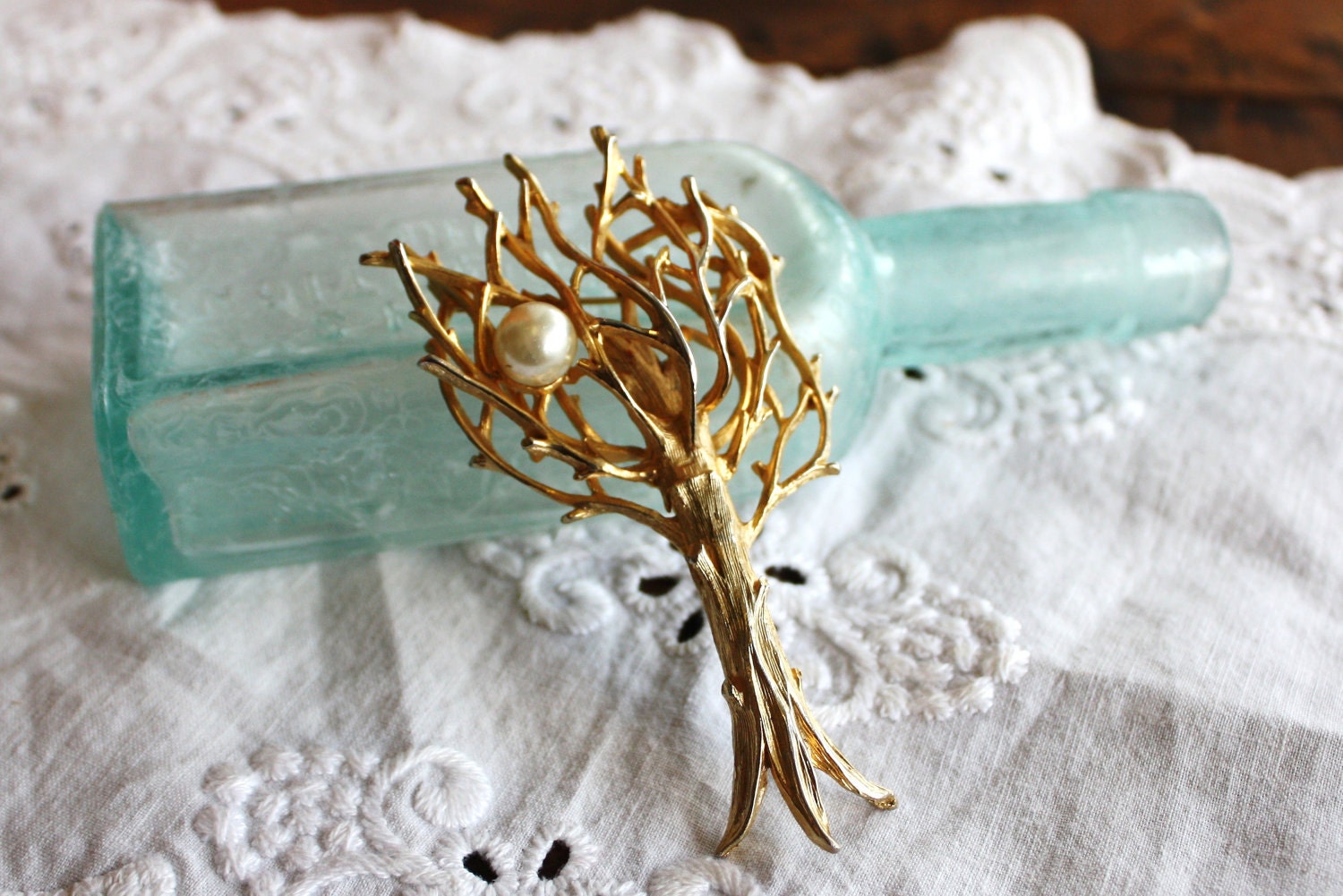 Free Photo | Set of rolling pin and sea salt in a bowl and 