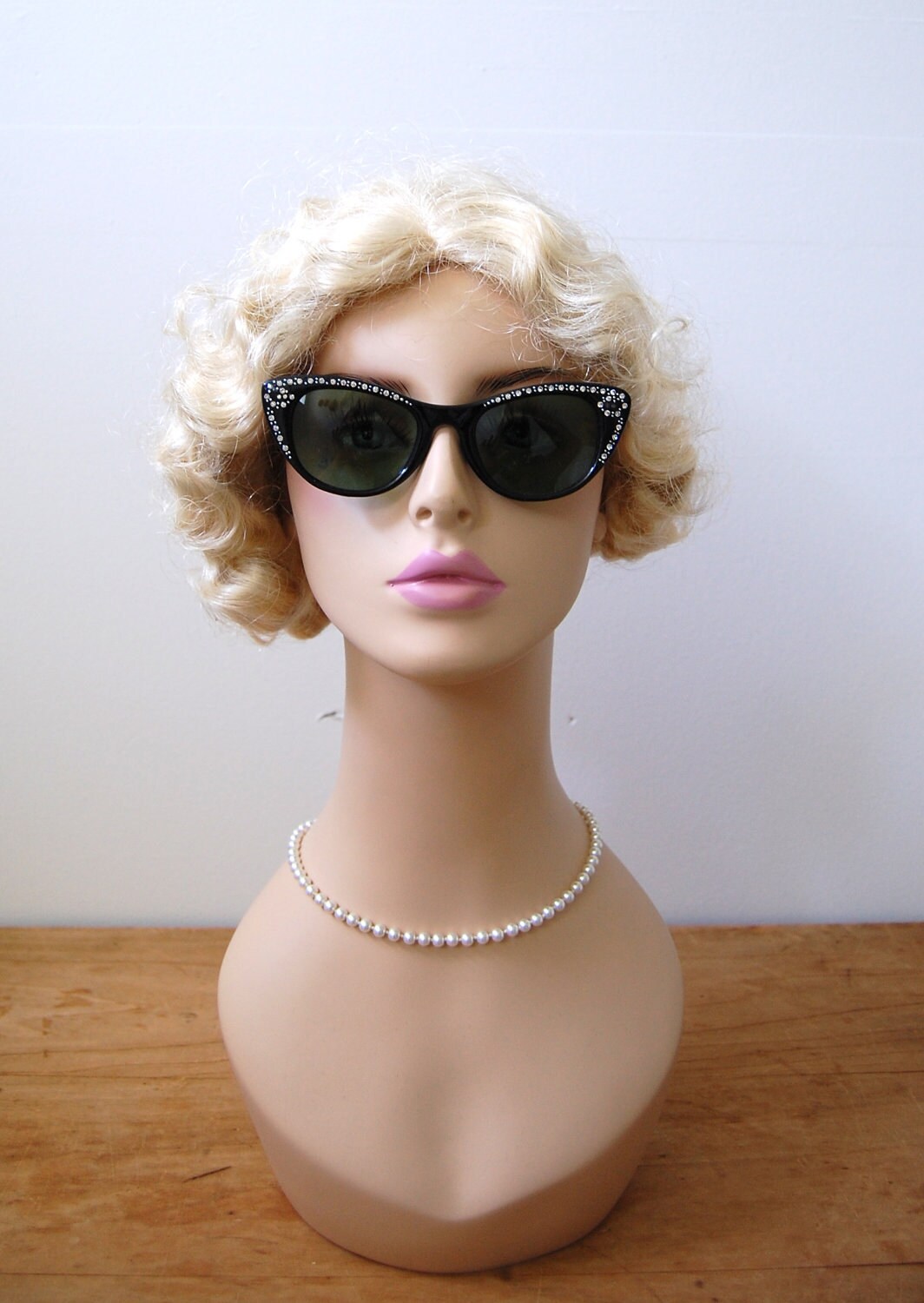 Vintage 1950s Rhinestone Cat Eye Sunglasses I Need Them Cat Eye 