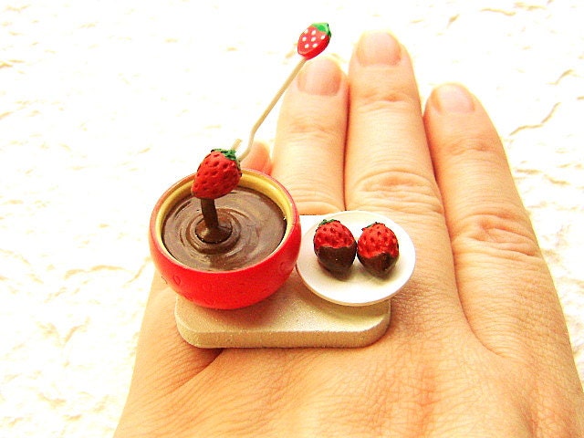 http://img3.etsystatic.com/il_fullxfull.263611287.jpg