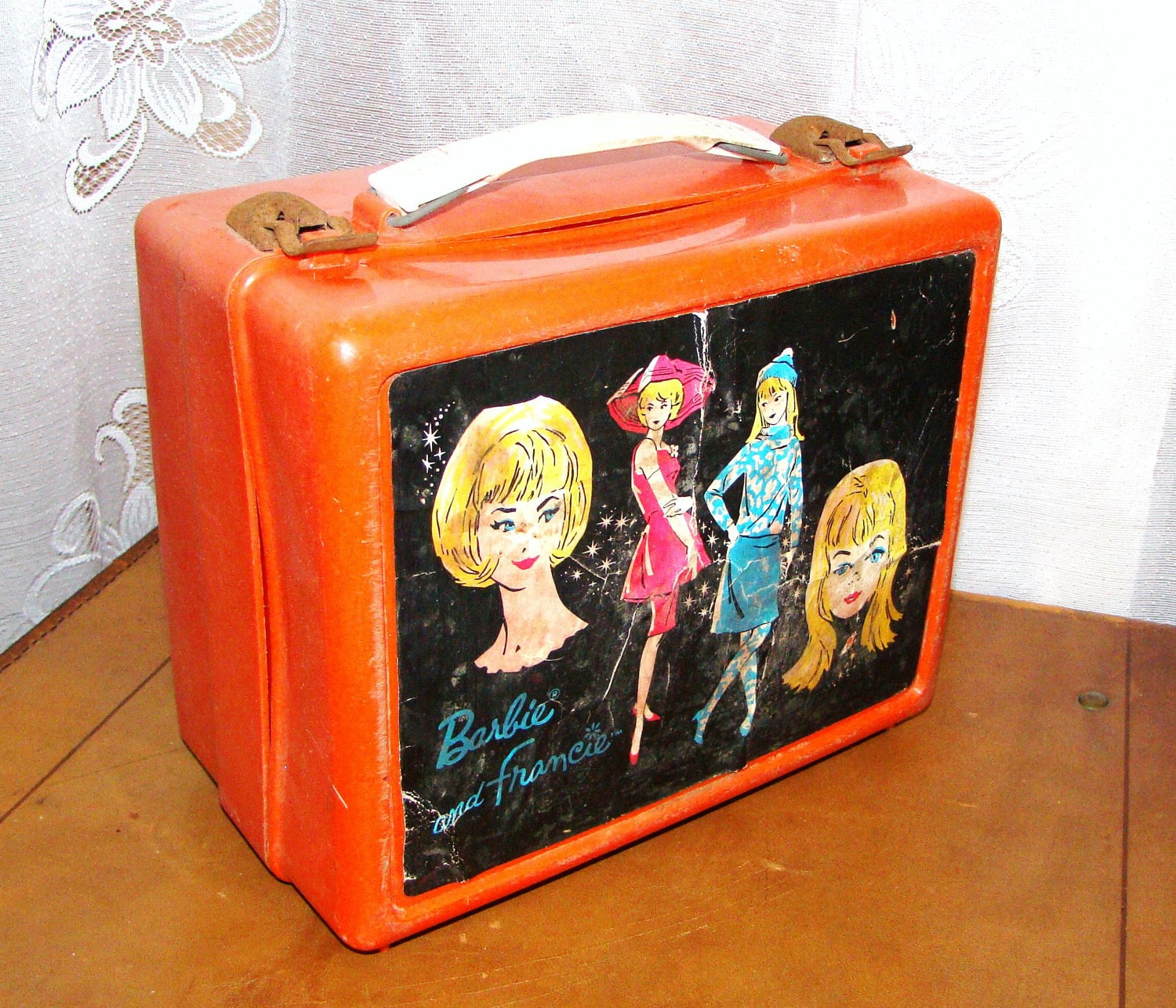 Old lunch boxes on Pinterest | Lunch Boxes, Vintage Lunch Boxes and