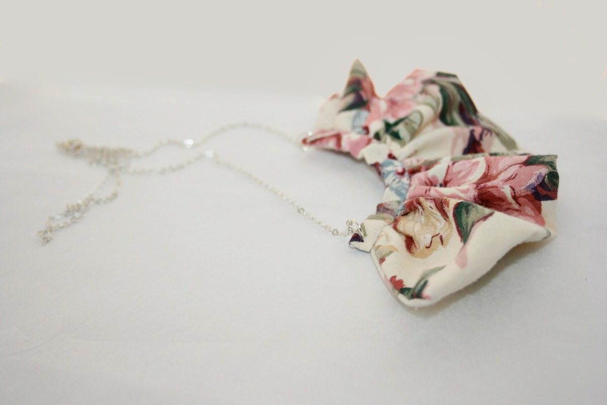 Floral Ruffle Necklace