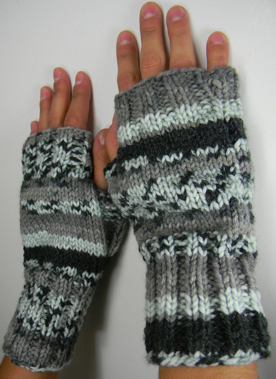 Louise Knits 2 needle fingerless gloves