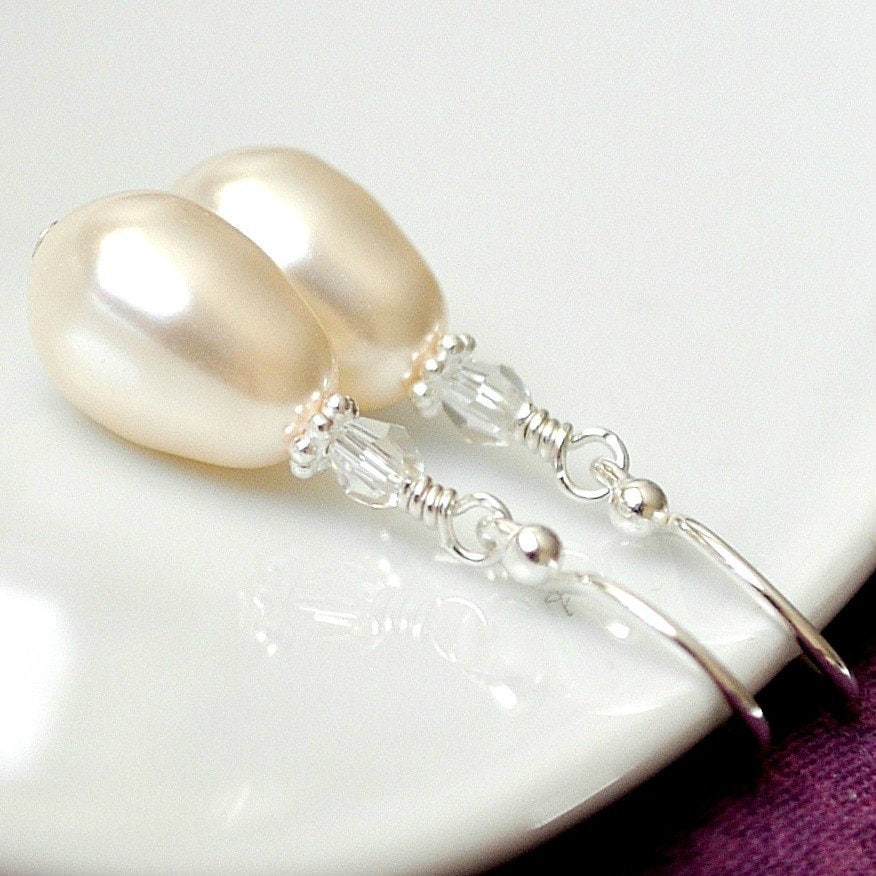 Ivory Pearl Earrings Bridal Teardrop Pearl Drop Earrings