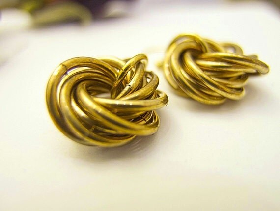 JeannieRichard Gold Love Knot Earrings