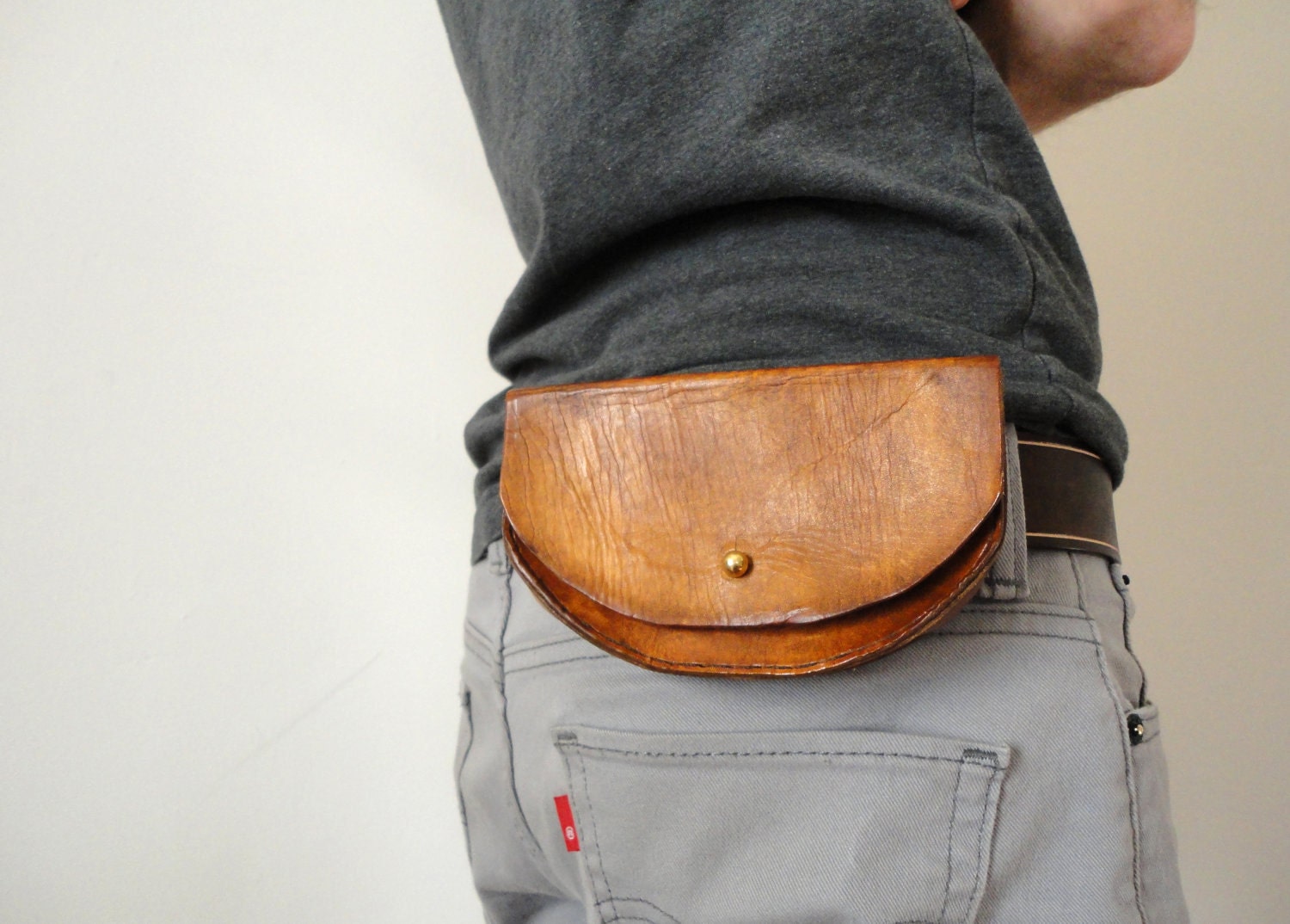 leather hip pouch