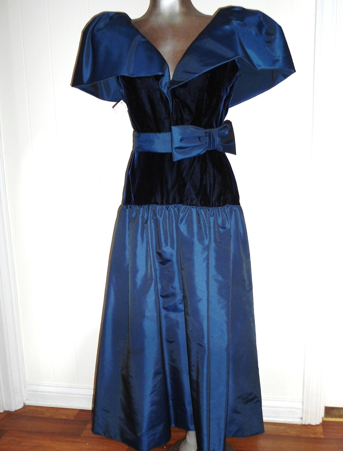 victor costa evening gowns