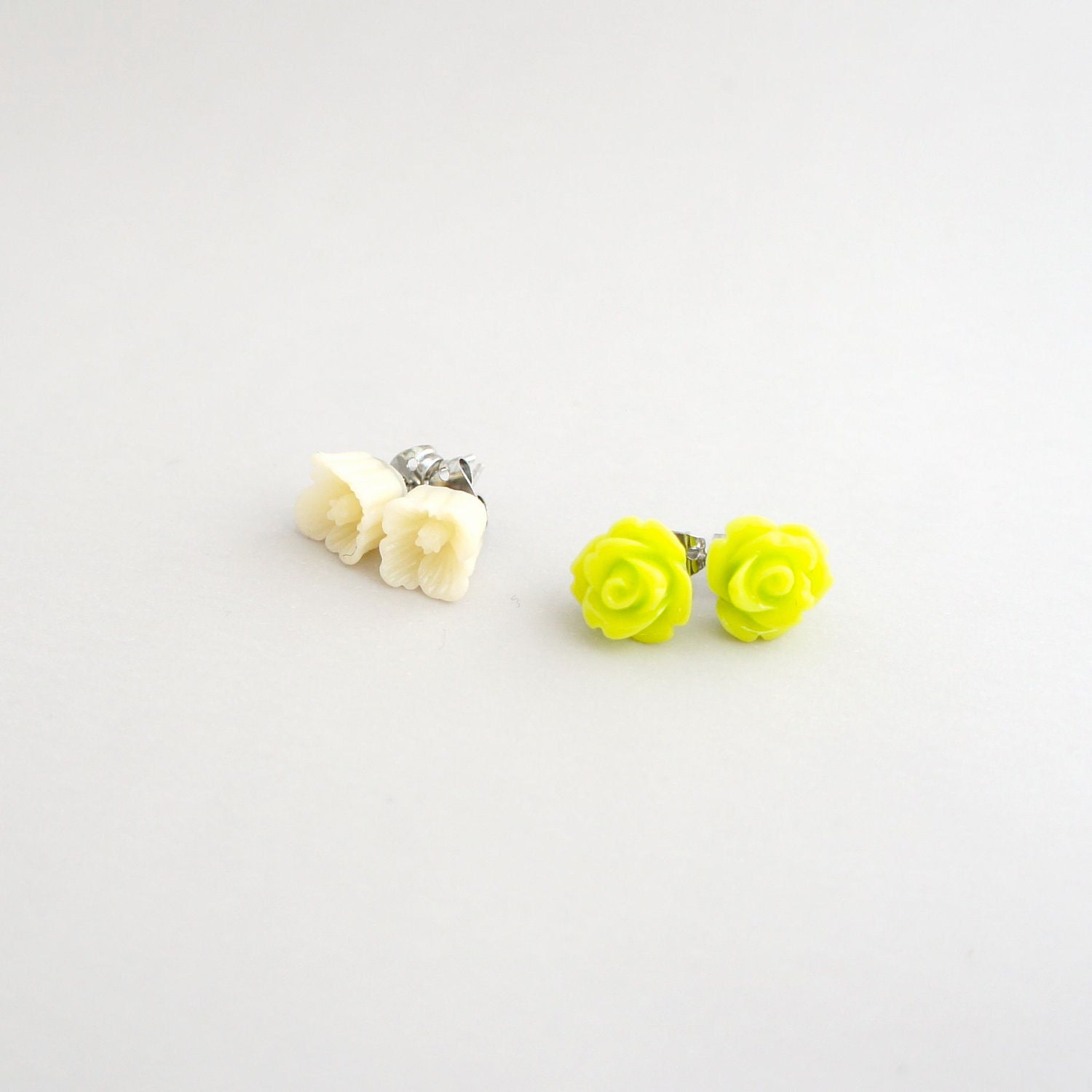 flower earrnigs