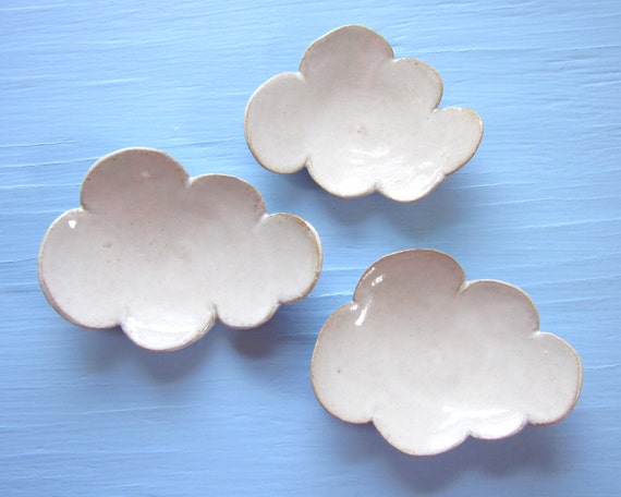 3 small cloud dishes
