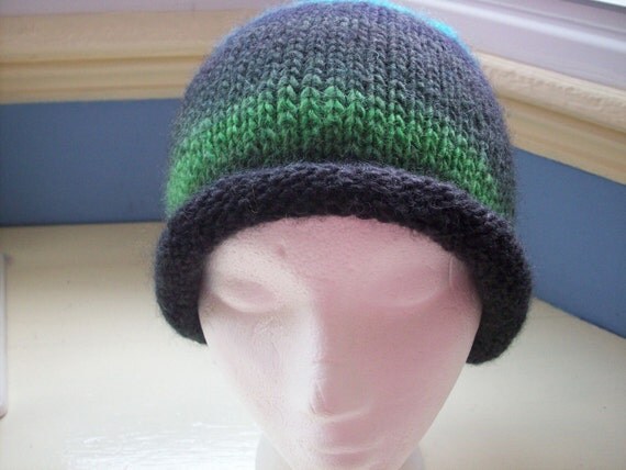 Beanie hat wool knit unisex black green blue by SpinningStreak