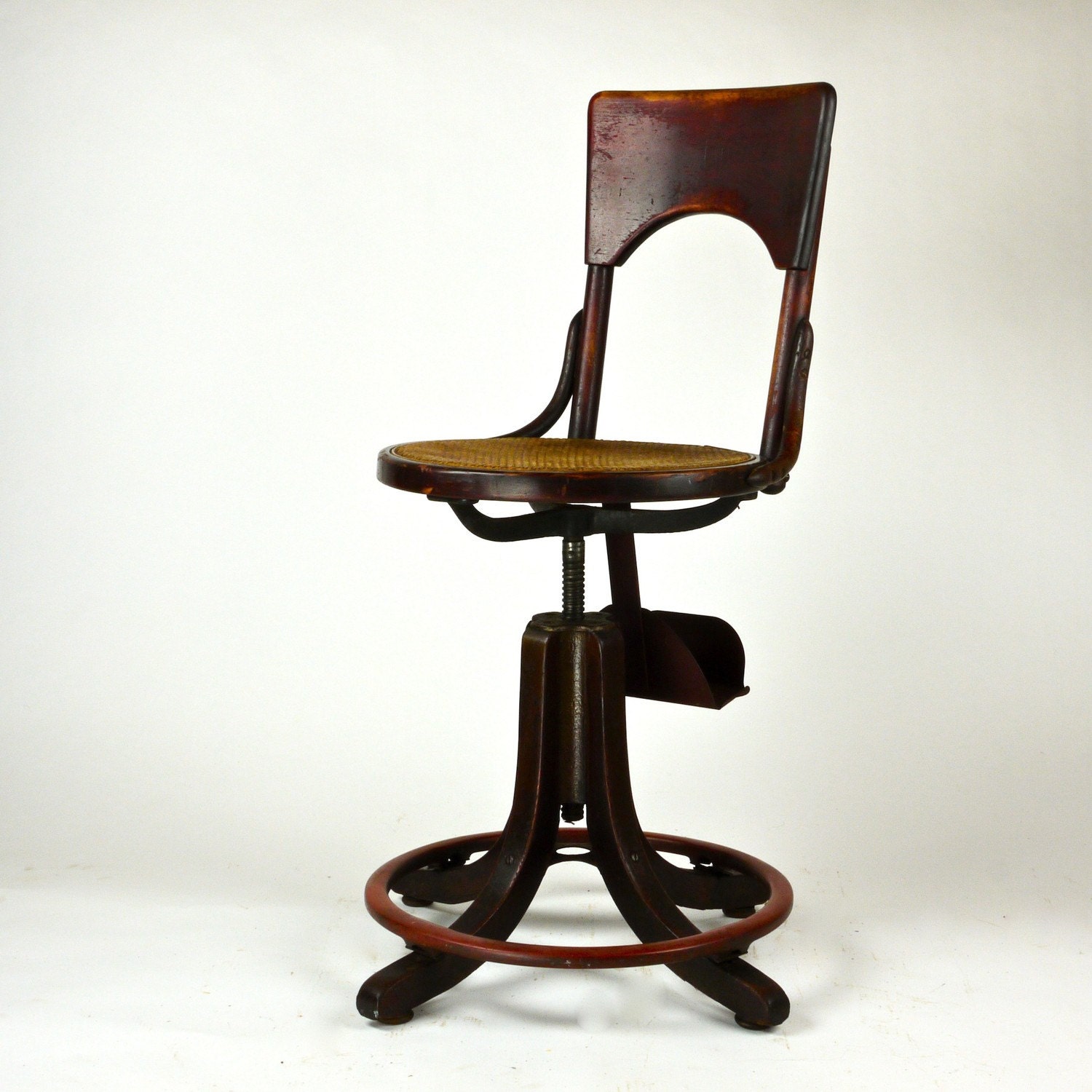 Antique chair manufacturer ford #10