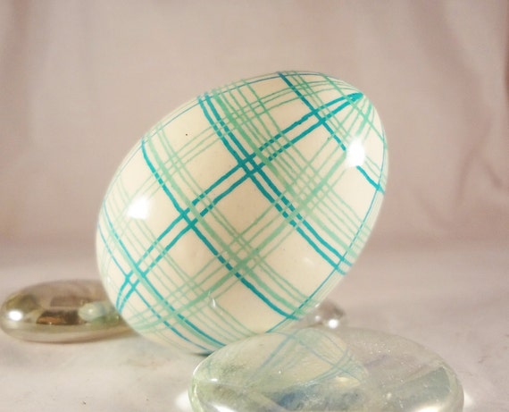 Easter Egg Plaid , Aqua, Turquoise Colors, Ukrainian Batik Eggs, Easter Bunny Eggs, Pysanky