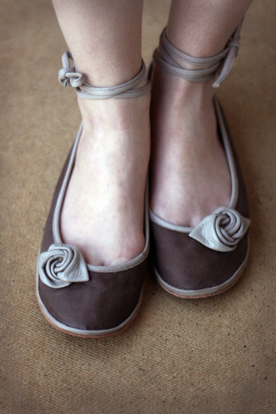 Beige Rose - Handmade  Leather flat shoes - CUSTOM FIT