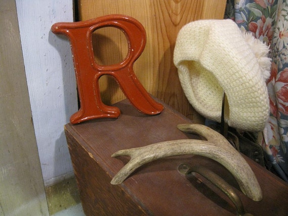 The Letter R Wall decor red Vintage 70s alphabet for the pad dad