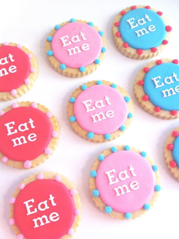 Alice in Wonderland EAT ME Cookie Favors (1 dozen)