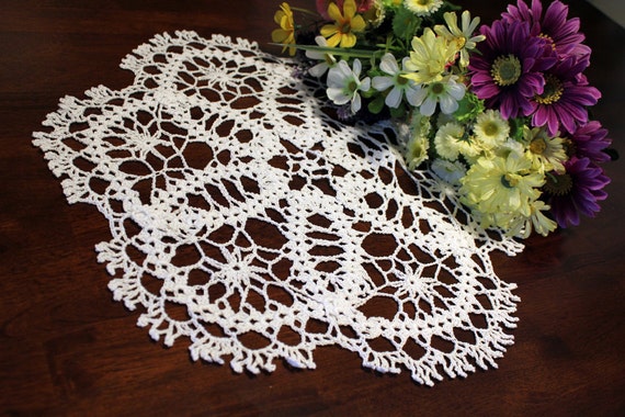 Pretty White doily 4 by DoilyMania on Etsy
