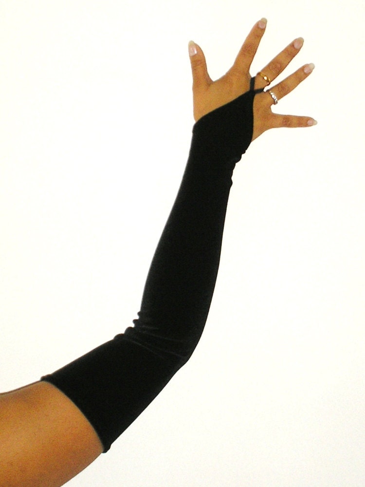 fingerless long-sleeve gloves etsystatic.com | Stretch velvet, Anime ...