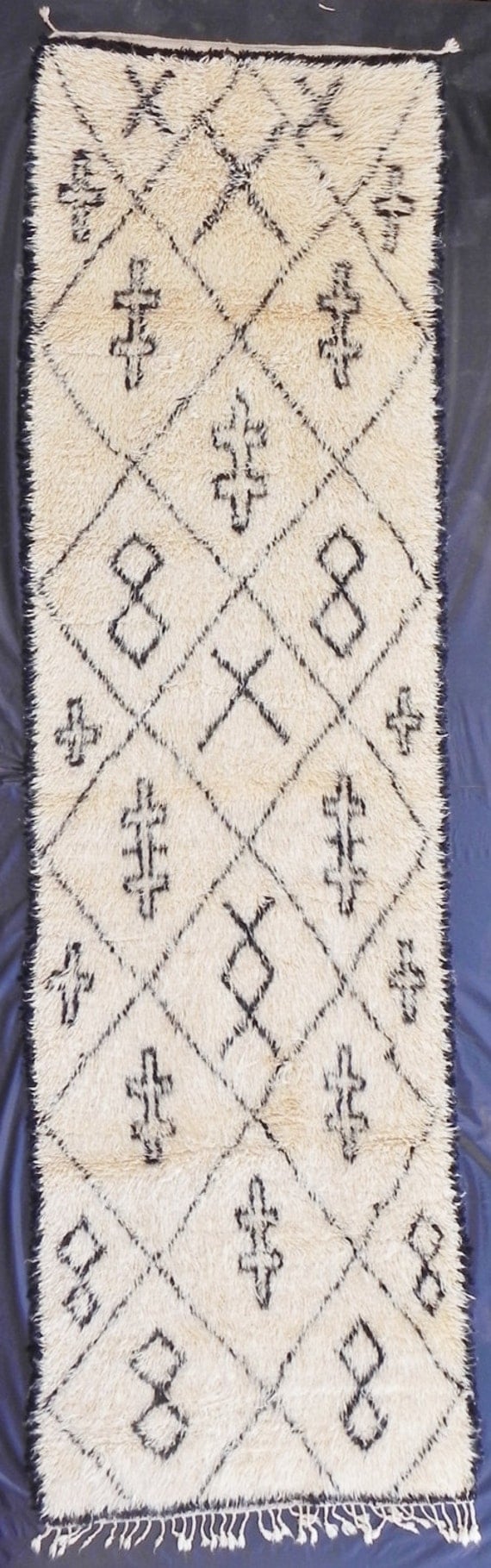 natural virgin wool carpet BENI OUARAIN berber rug from Morocco