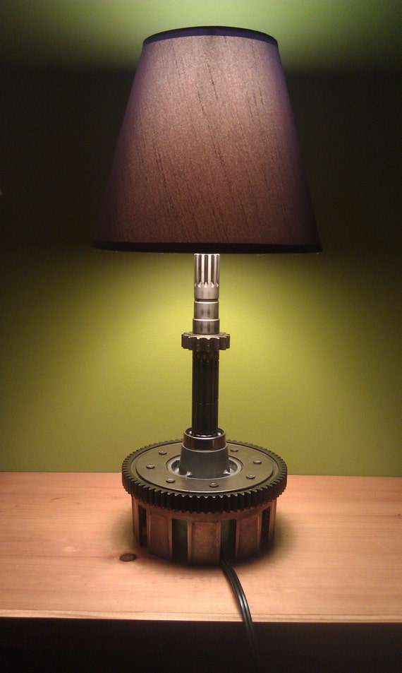 Gear and Clutch Hub Lamp