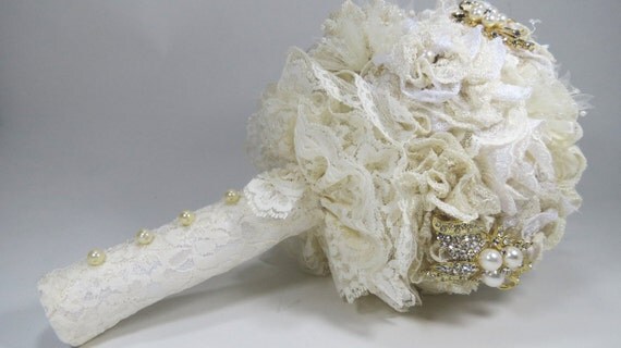 BOUQUeT WeDDING - MADERIA Collection - IVORY French Vintage Lace - featured on blog.marymarryme.com {We do custom orders!}