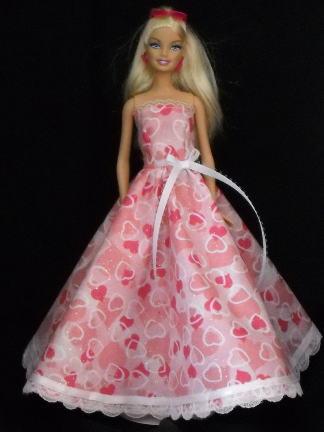 barbie-doll-dress-handmade-glittery-pink-with-hearts-and-lace-strapless