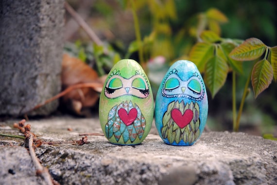 Mixed Media Owl Egg by artist A.Blake Paintingbliss Mixed Media Owl Egg by artist A.Blake Paintingbliss