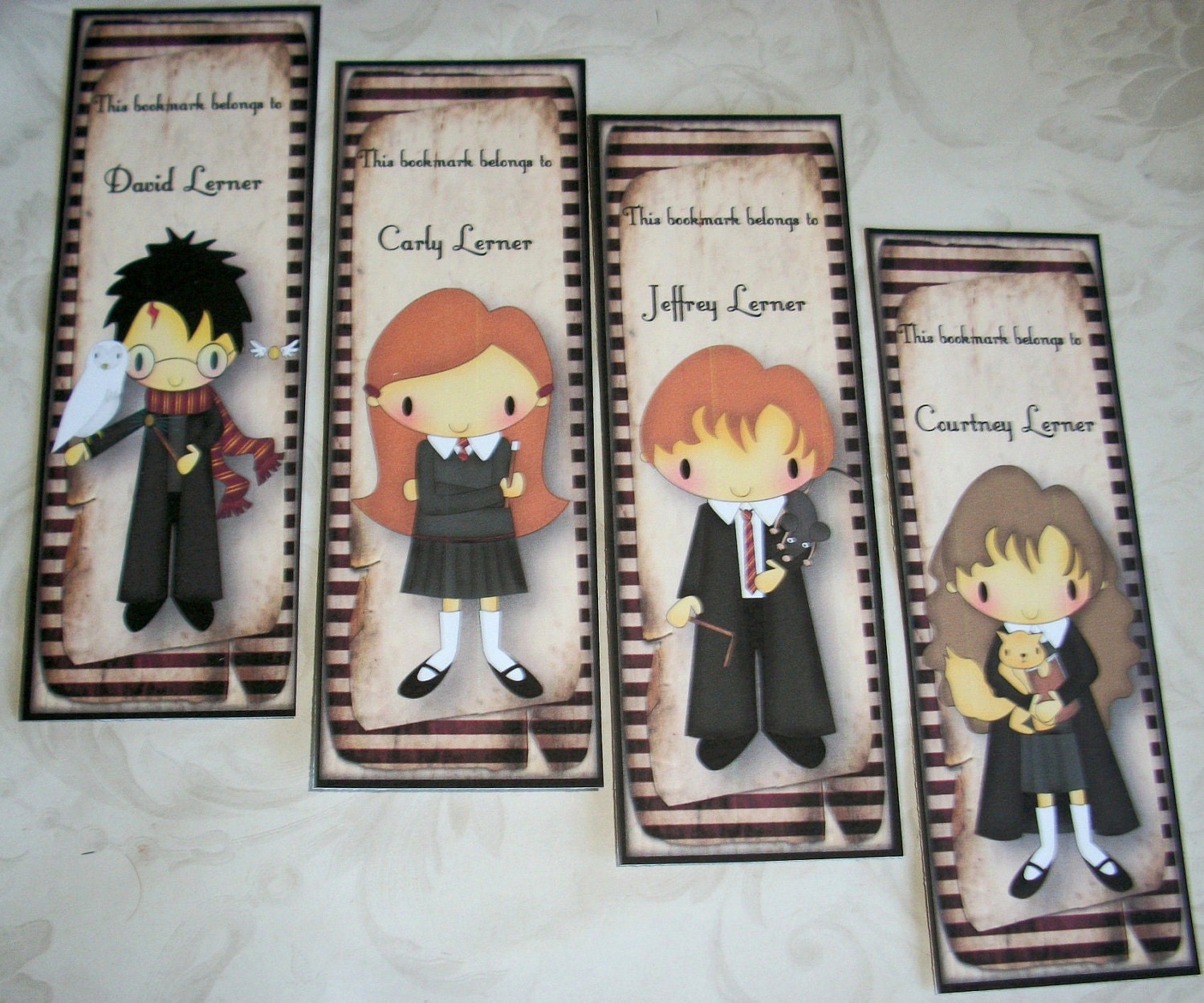 <b>HARRY</b> <b>POTTER</b> - Set of 4 Bookmarks.